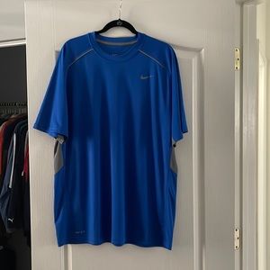 Nike DriFit NWT XL